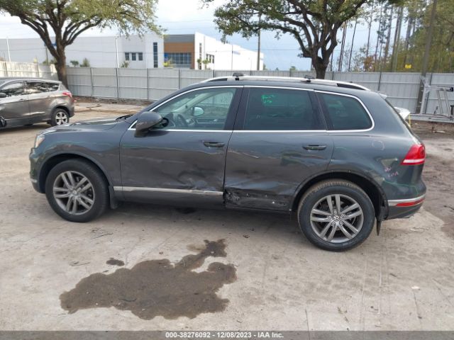 WVGEP9BP3GD000590  volkswagen touareg 2016 IMG 5