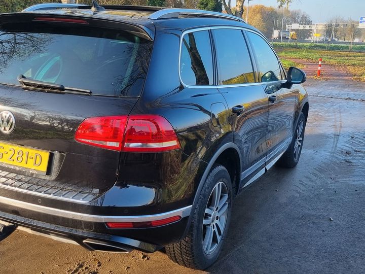 WVGZZZ7PZGD012529  volkswagen touareg 2015 IMG 3