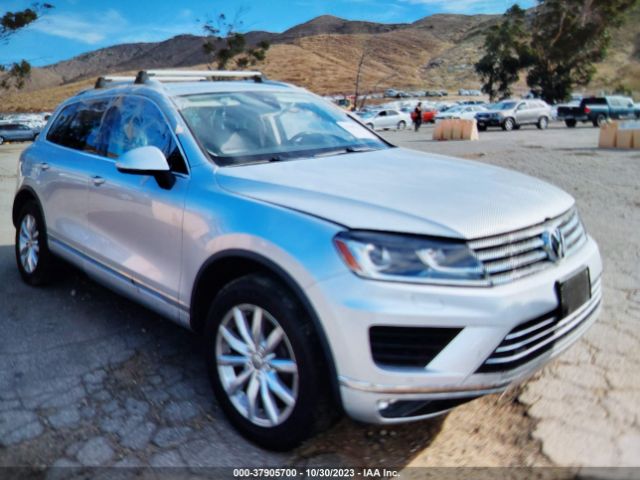 WVGEF7BP4HD001787  volkswagen touareg 2017 IMG 0