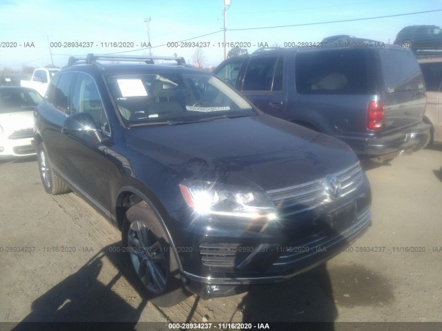 WVGEF9BP8GD011460  volkswagen touareg 2016 IMG 0