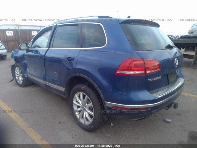 WVGEF9BP8GD012026  volkswagen touareg 2016 IMG 2