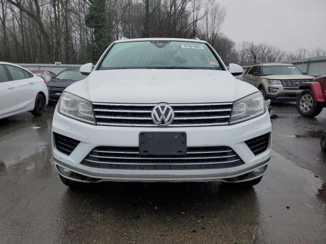 WVGRF7BP8HD001101  volkswagen touareg 2017 IMG 4