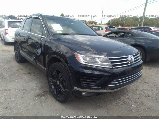 WVGRF7BP6HD006992  volkswagen touareg 2017 IMG 0