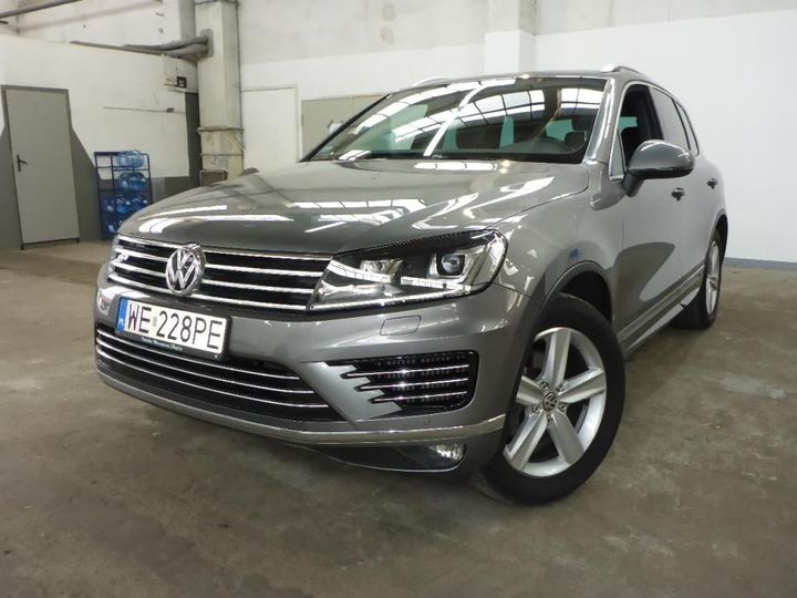 WVGZZZ7PZHD021738  volkswagen touareg 2017 IMG 2