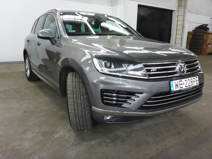 WVGZZZ7PZHD021738  volkswagen touareg 2017 IMG 3