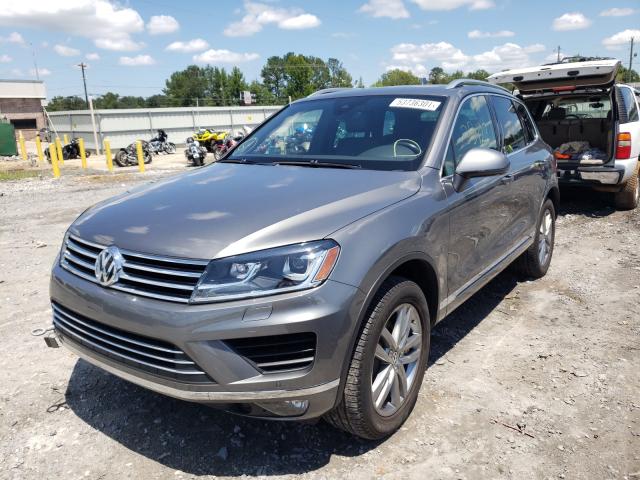 WVGRF7BP9HD004816  volkswagen touareg wo 2017 IMG 1