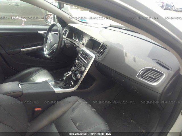 YV126MFK1F1342528  volvo s60 2015 IMG 4