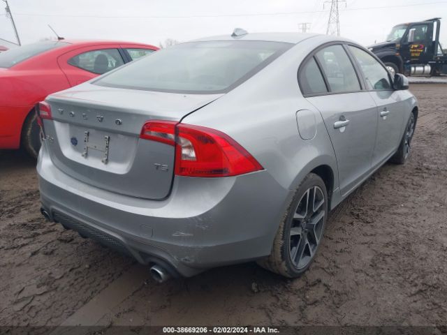 YV126MFL5J2454244  volvo s60 2018 IMG 3