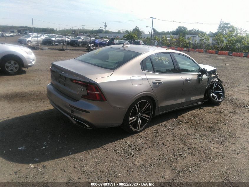 7JRA22TM3KG004693  volvo s60 2019 IMG 3