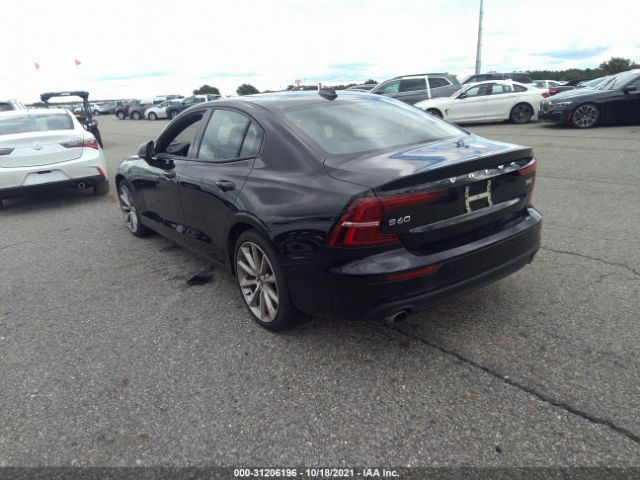 7JRA22TK0KG013396  volvo s60 2019 IMG 2