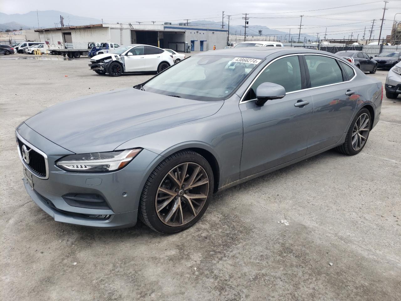 LVY982AK3JP030445  volvo s90 2018 IMG 0