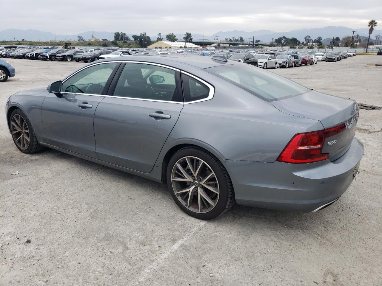 LVY982AK3JP030445  volvo s90 2018 IMG 1