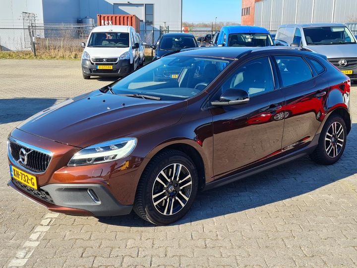 YV1MZ74L1H2120924  volvo v40 2016 IMG 0