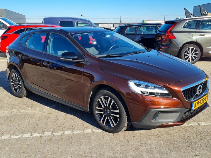 YV1MZ74L1H2120924  volvo v40 2016 IMG 2