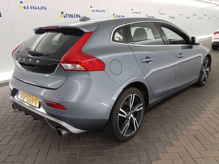 YV1MV7980J2472693  volvo v40 2017 IMG 4