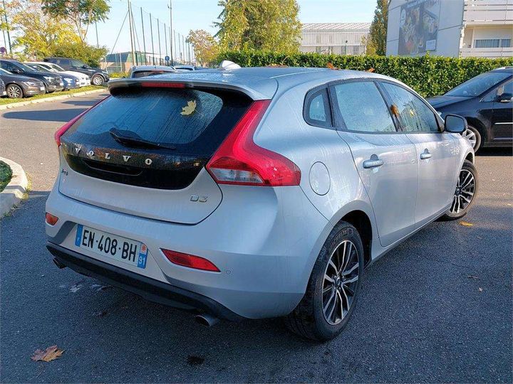 YV1MV79L0J2445080  volvo v40 2017 IMG 3