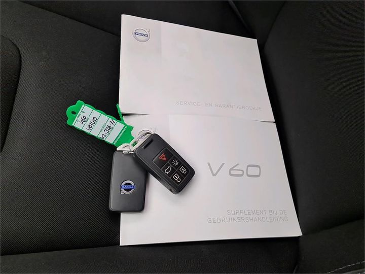 YV1FW7880H1346009  volvo v60 2016 IMG 4