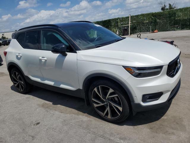 YV4162UM2K2109611  volvo xc40 2018 IMG 3