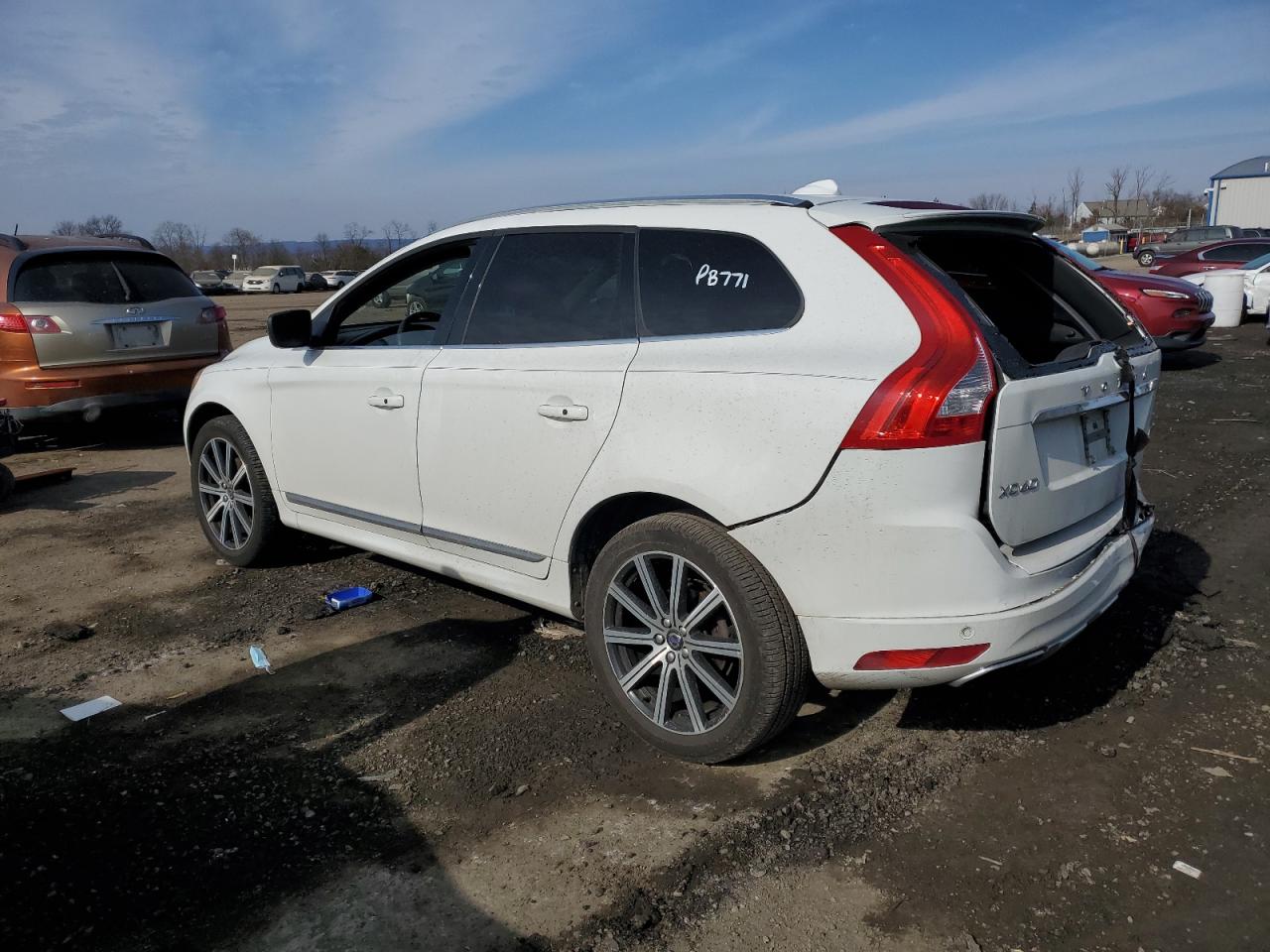 YV449MRUXH2173168  volvo xc60 2017 IMG 1