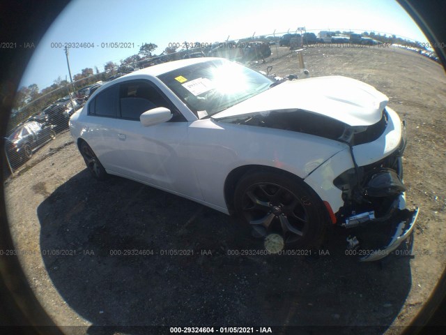 2C3CDXHG2FH852189  dodge charger 2015 IMG 0