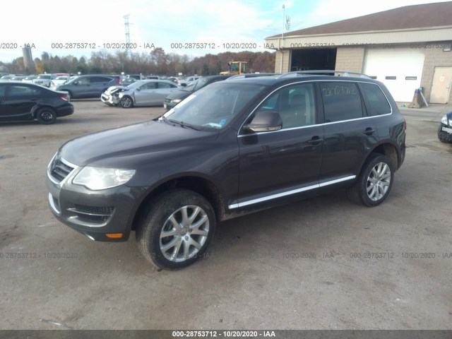 WVGFK7A91AD001027  volkswagen touareg 2010 IMG 1