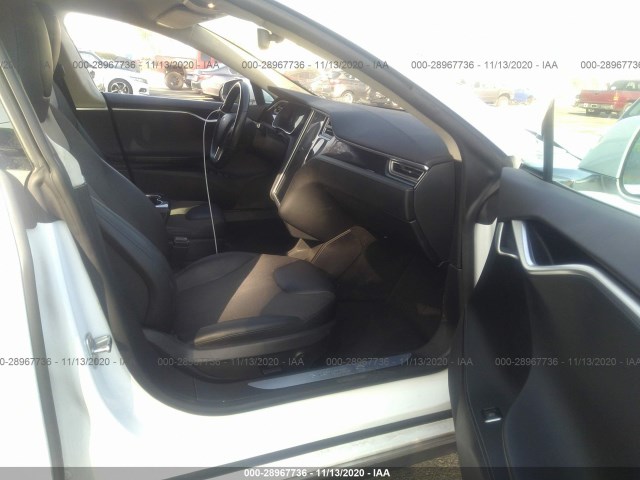 5YJSA1E17FF117436  tesla model s 2015 IMG 4