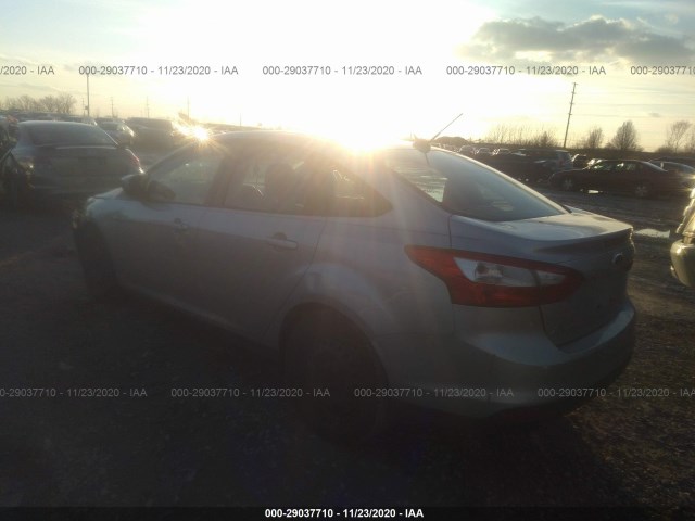 1FAHP3F27CL381749  ford focus 2012 IMG 2