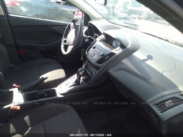 1FADP3E27JL276061  ford focus 2018 IMG 4