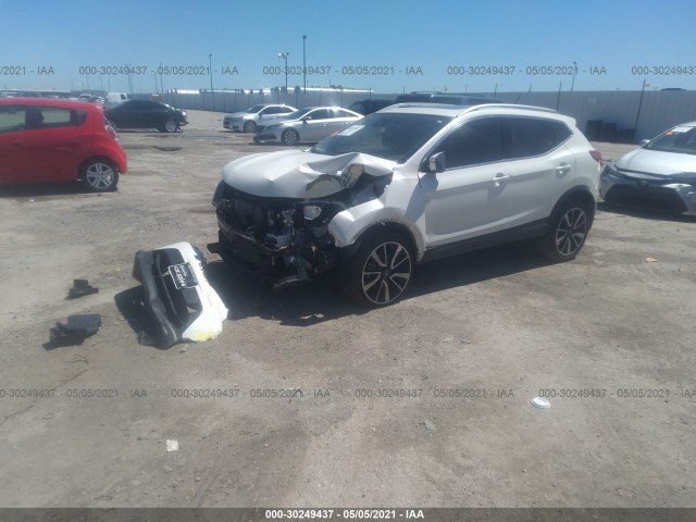 JN1BJ1CPXKW524960  nissan rogue sport 2019 IMG 1