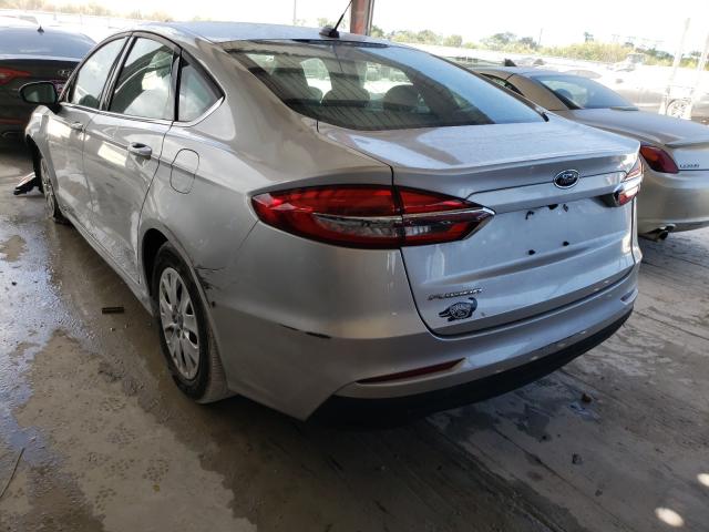 3FA6P0G74KR246910  ford  2019 IMG 2