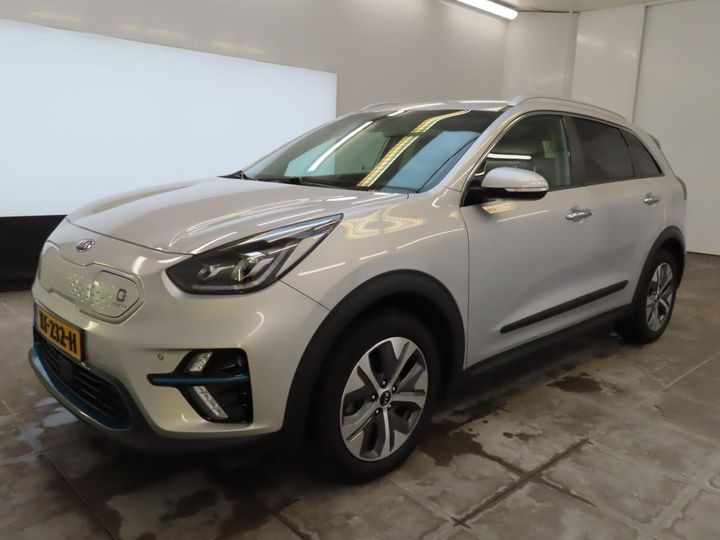 KNACC81GFK5008753  kia niro 2019 IMG 0