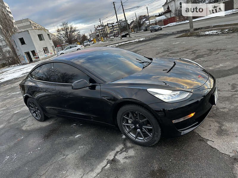 5YJ3E1EB3JF103253  tesla model 3 2018 IMG 0