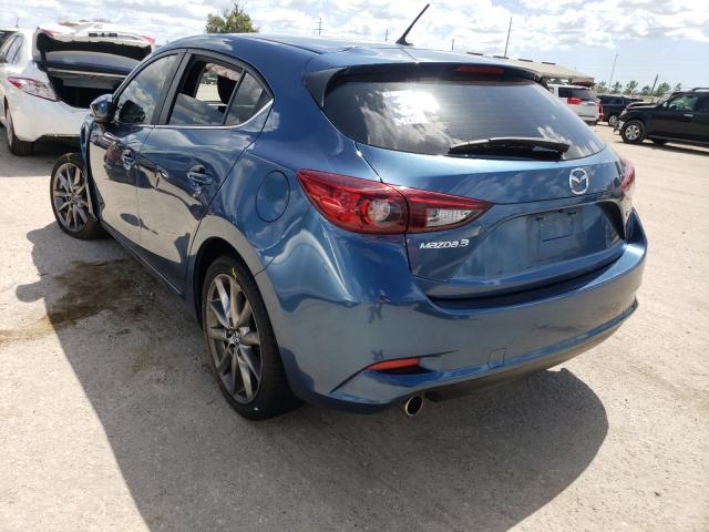 3MZBN1L30JM261971  mazda  2018 IMG 2