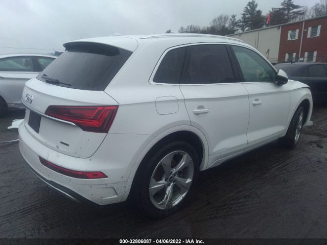 WA1BAAFY4M2077791  audi q5 2021 IMG 3