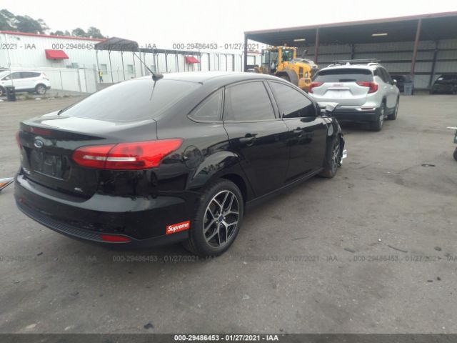 1FADP3H2XJL201897  ford focus 2018 IMG 3