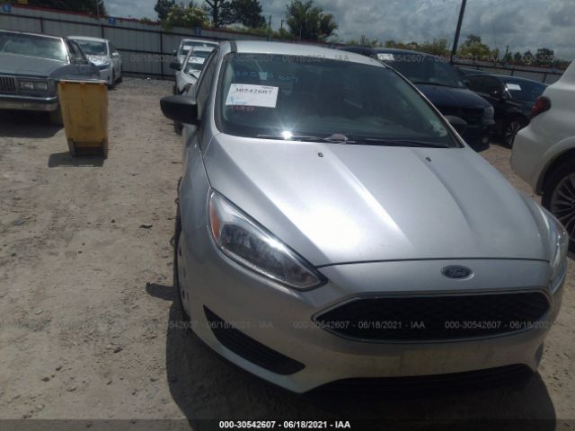 1FADP3E23JL275277  ford focus 2018 IMG 5