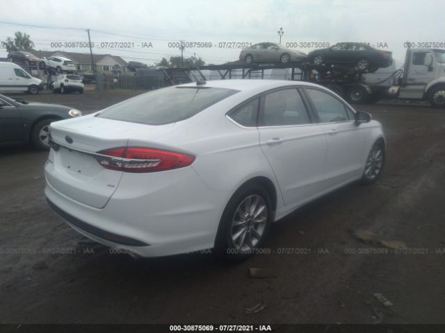 3FA6P0H7XHR416050  ford fusion 2017 IMG 3