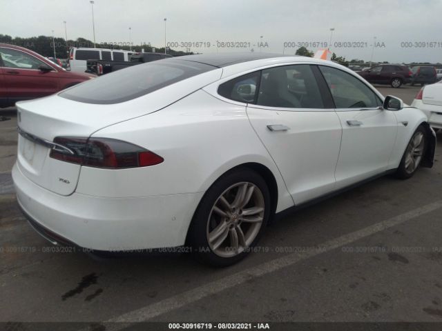 5YJSA1E21FF118316  - Tesla Model S 2015 IMG - 4 