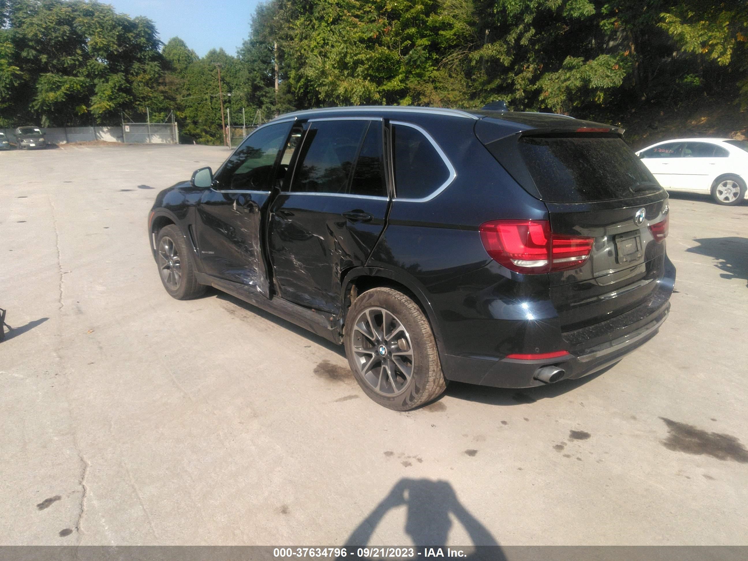 5UXKR0C33H0V69648  bmw x5 2017 IMG 2