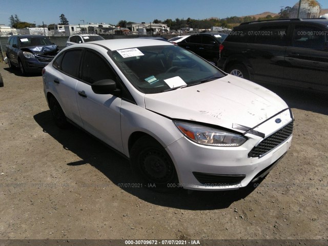 1FADP3E29JL313661  ford focus 2018 IMG 0