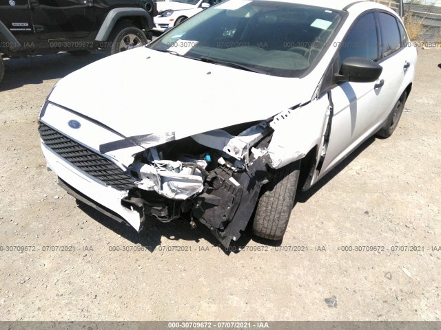 1FADP3E29JL313661  ford focus 2018 IMG 5