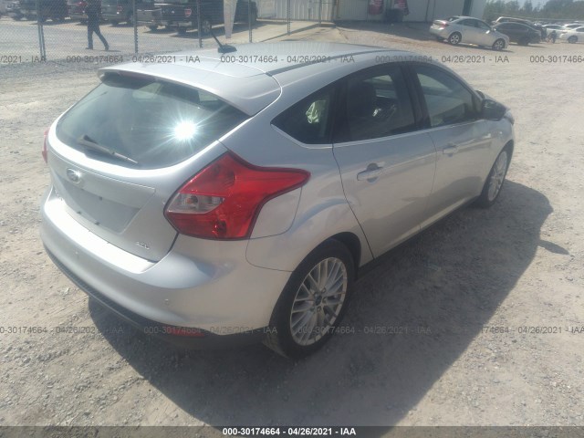 1FAHP3M25CL469217  ford focus 2012 IMG 3